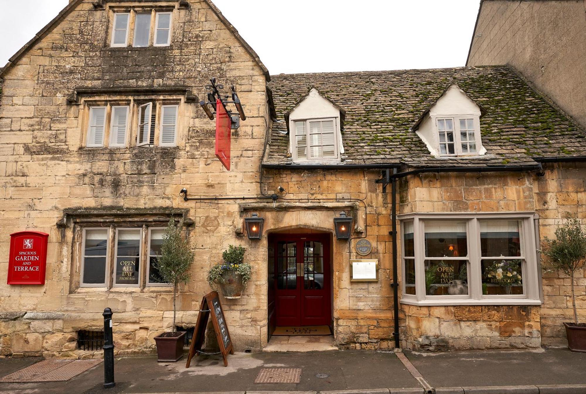 The Lion Inn Winchcomb Exterior foto
