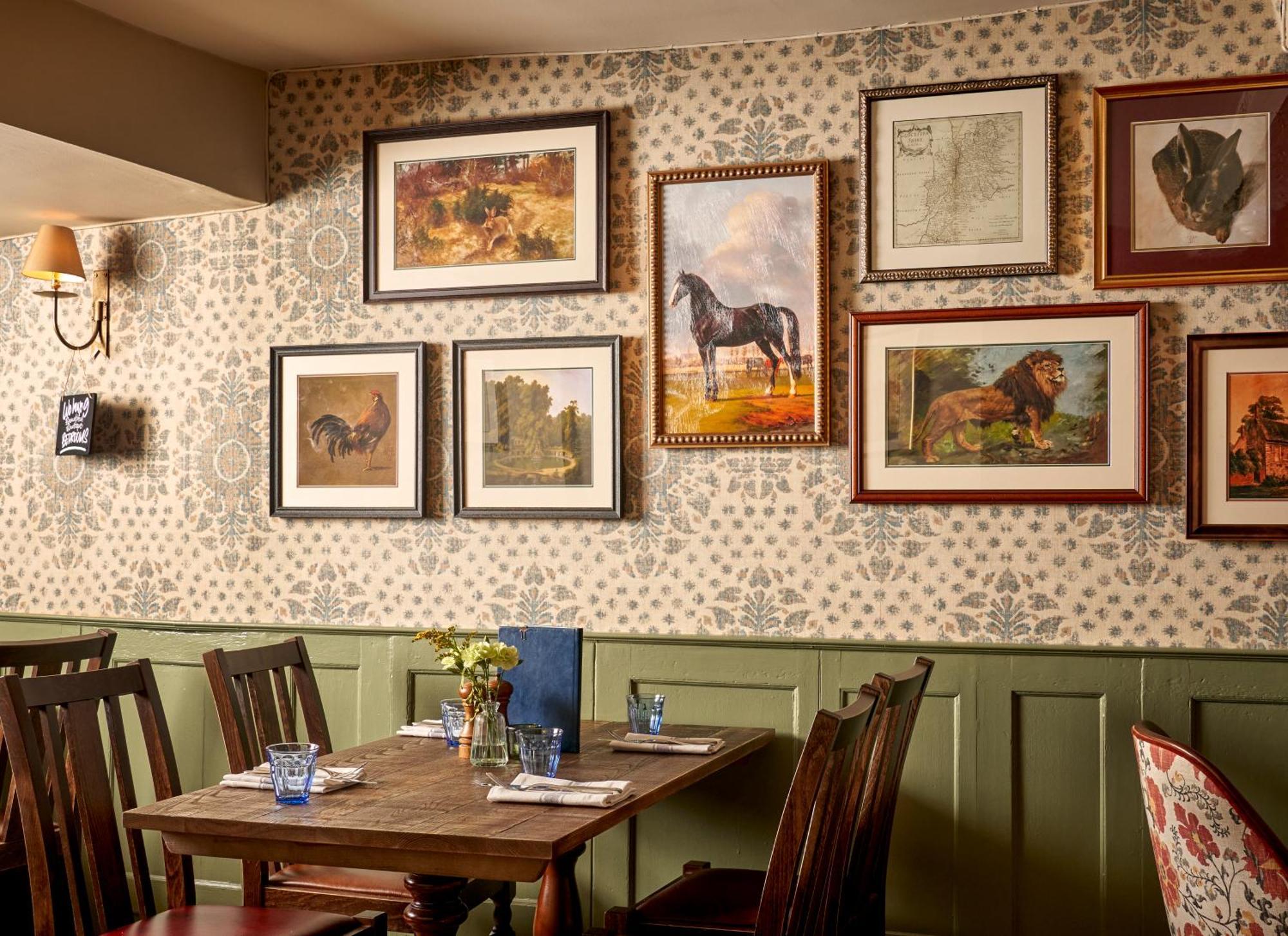 The Lion Inn Winchcomb Exterior foto